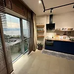 Smart, Stylish & Seaview