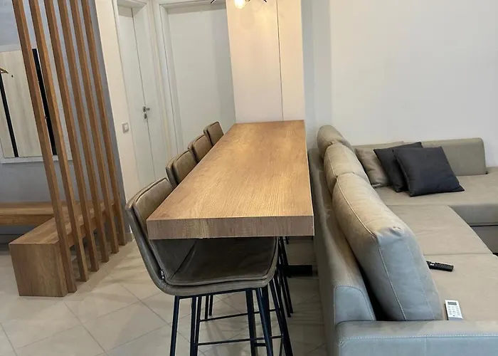 Smart, Stylish & Seaview アパート Vlorë
