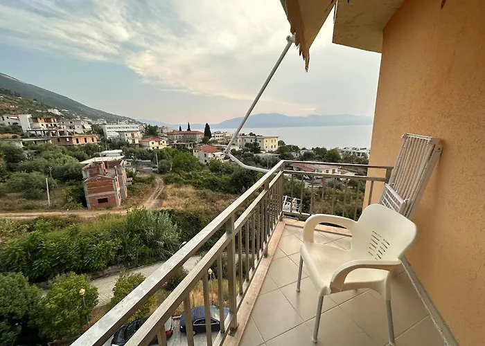 Smart, Stylish & Seaview アパート